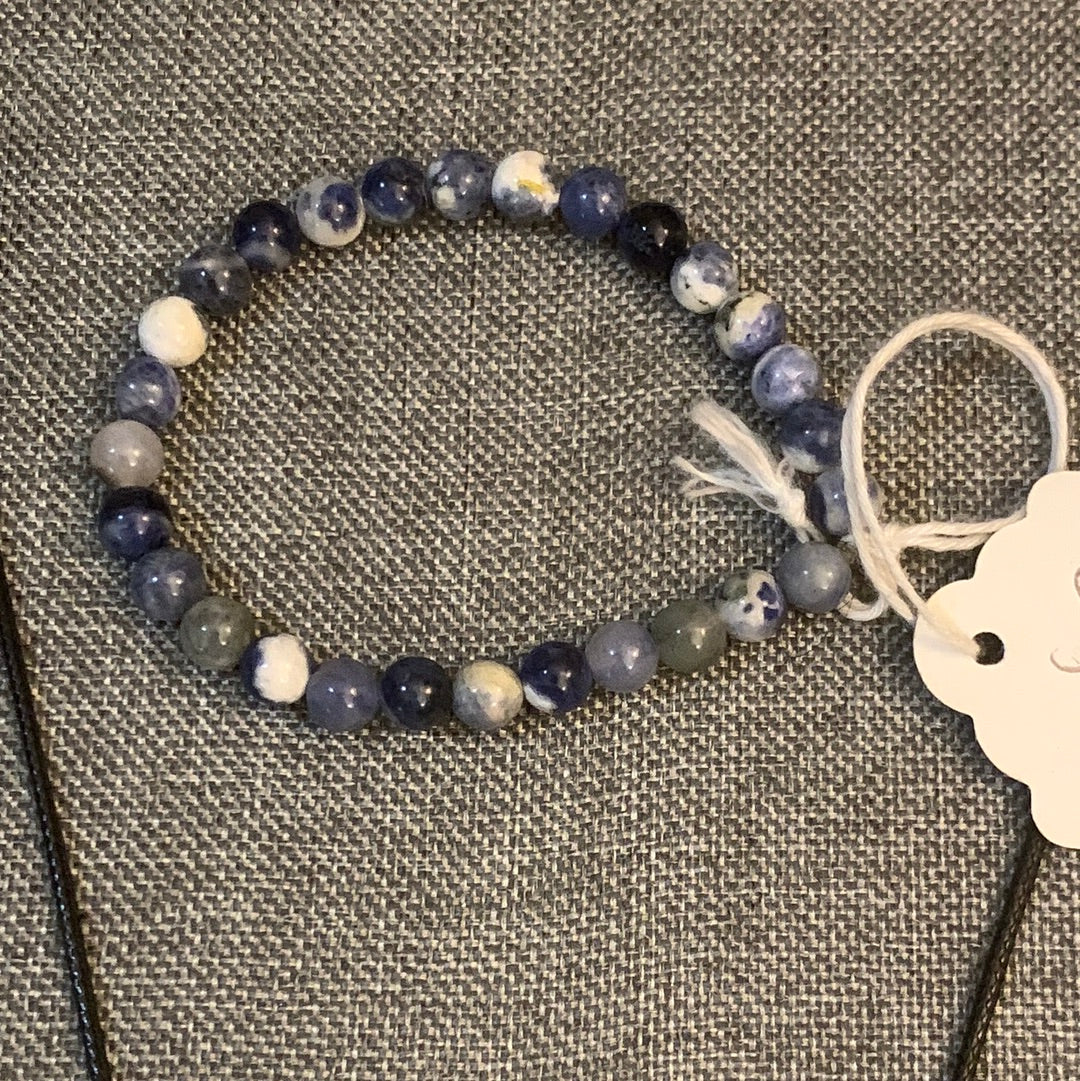 Sodalite Crystal Set