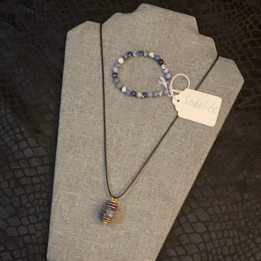Sodalite Crystal Set
